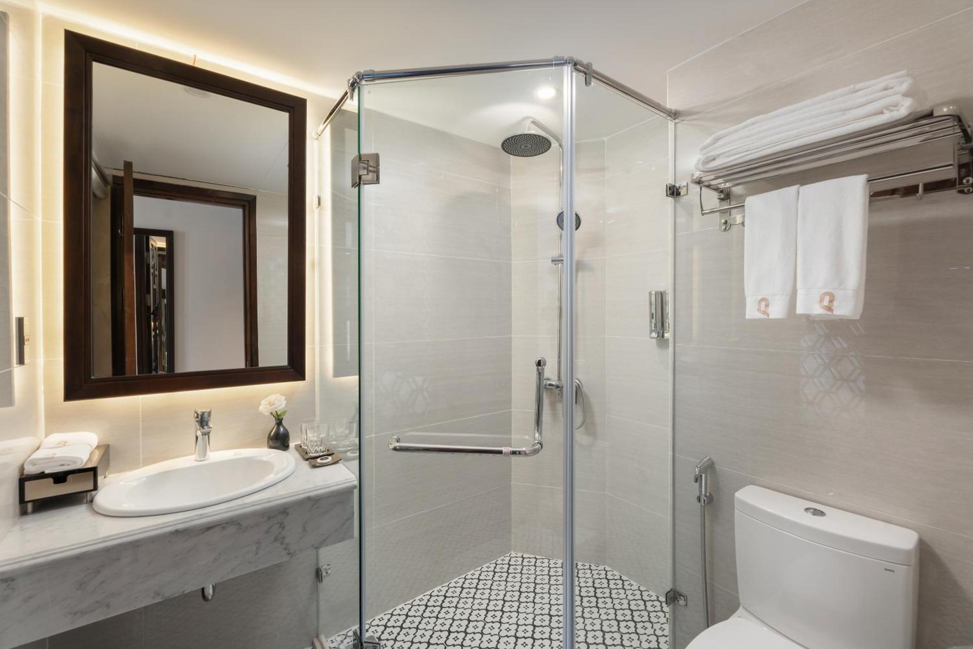 The Q Boutique Hotel Hanoi Exteriör bild