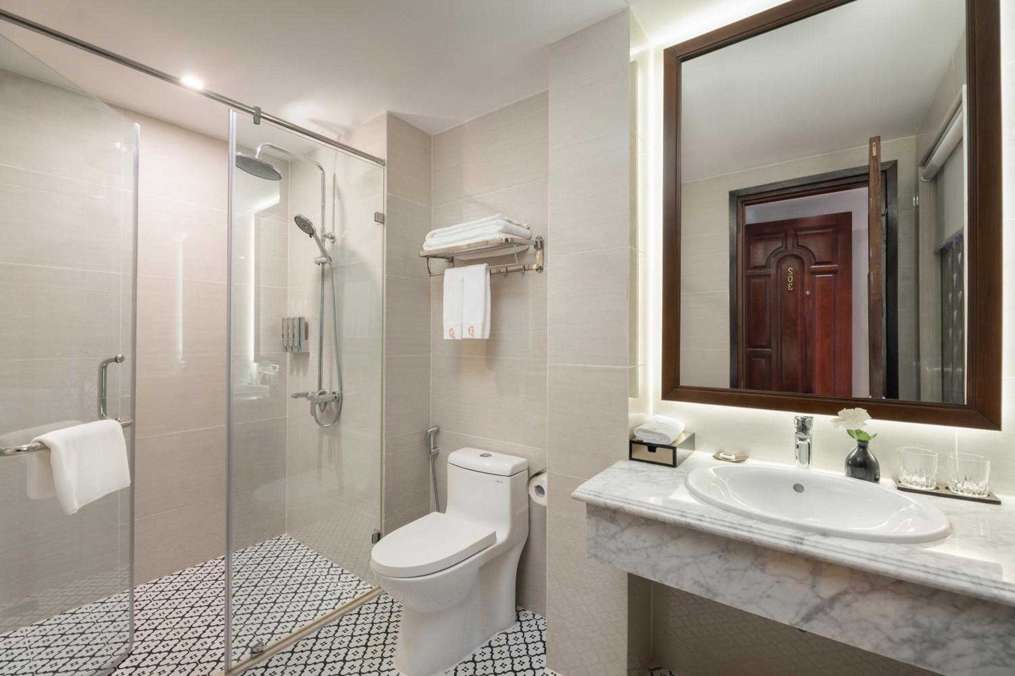 The Q Boutique Hotel Hanoi Exteriör bild