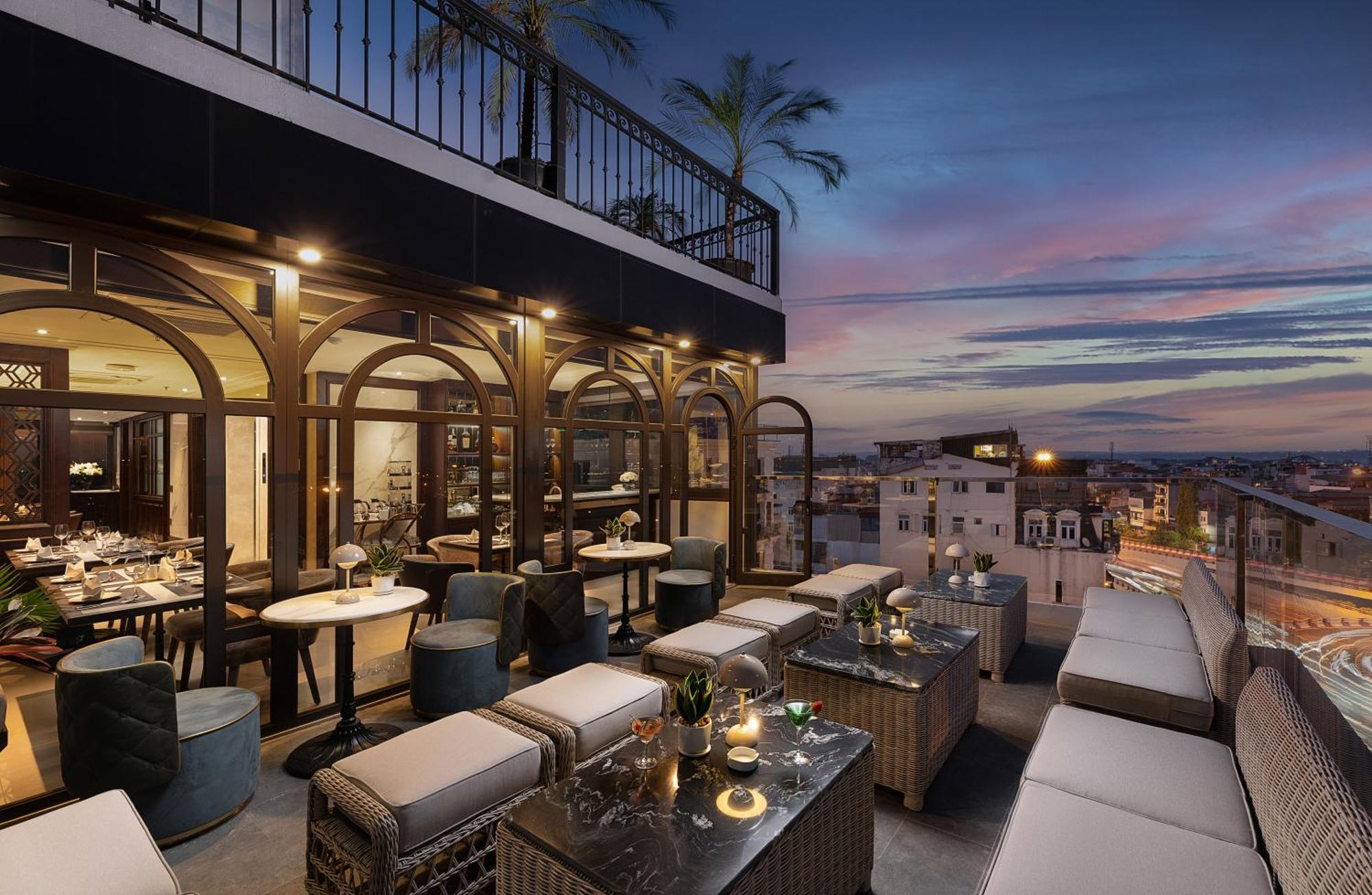 The Q Boutique Hotel Hanoi Exteriör bild