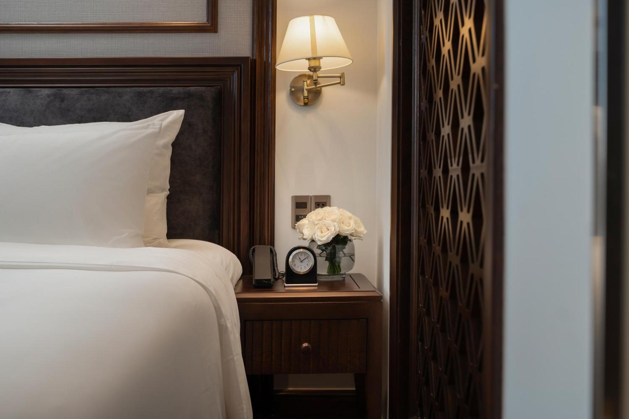 The Q Boutique Hotel Hanoi Exteriör bild