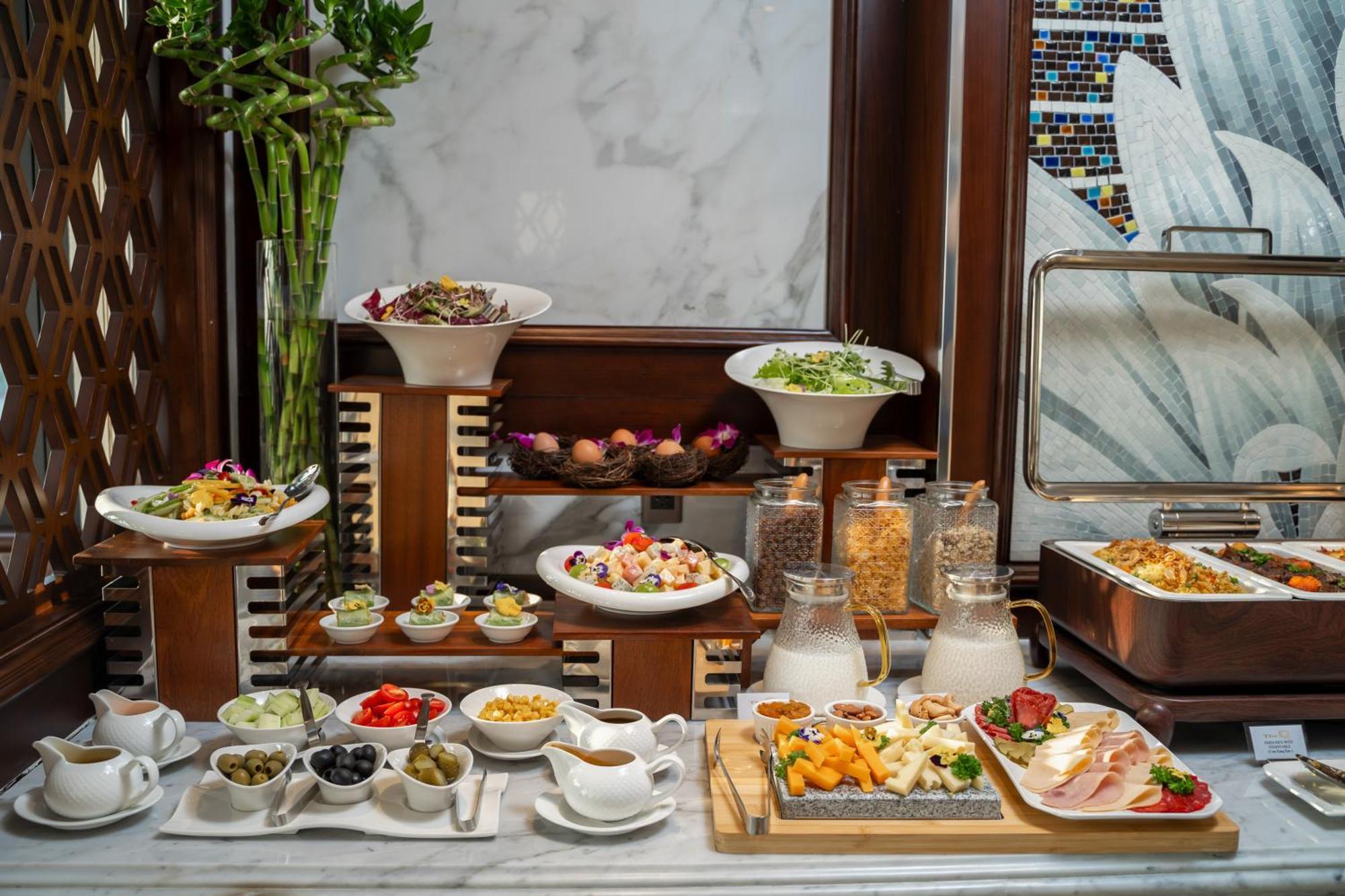 The Q Boutique Hotel Hanoi Exteriör bild