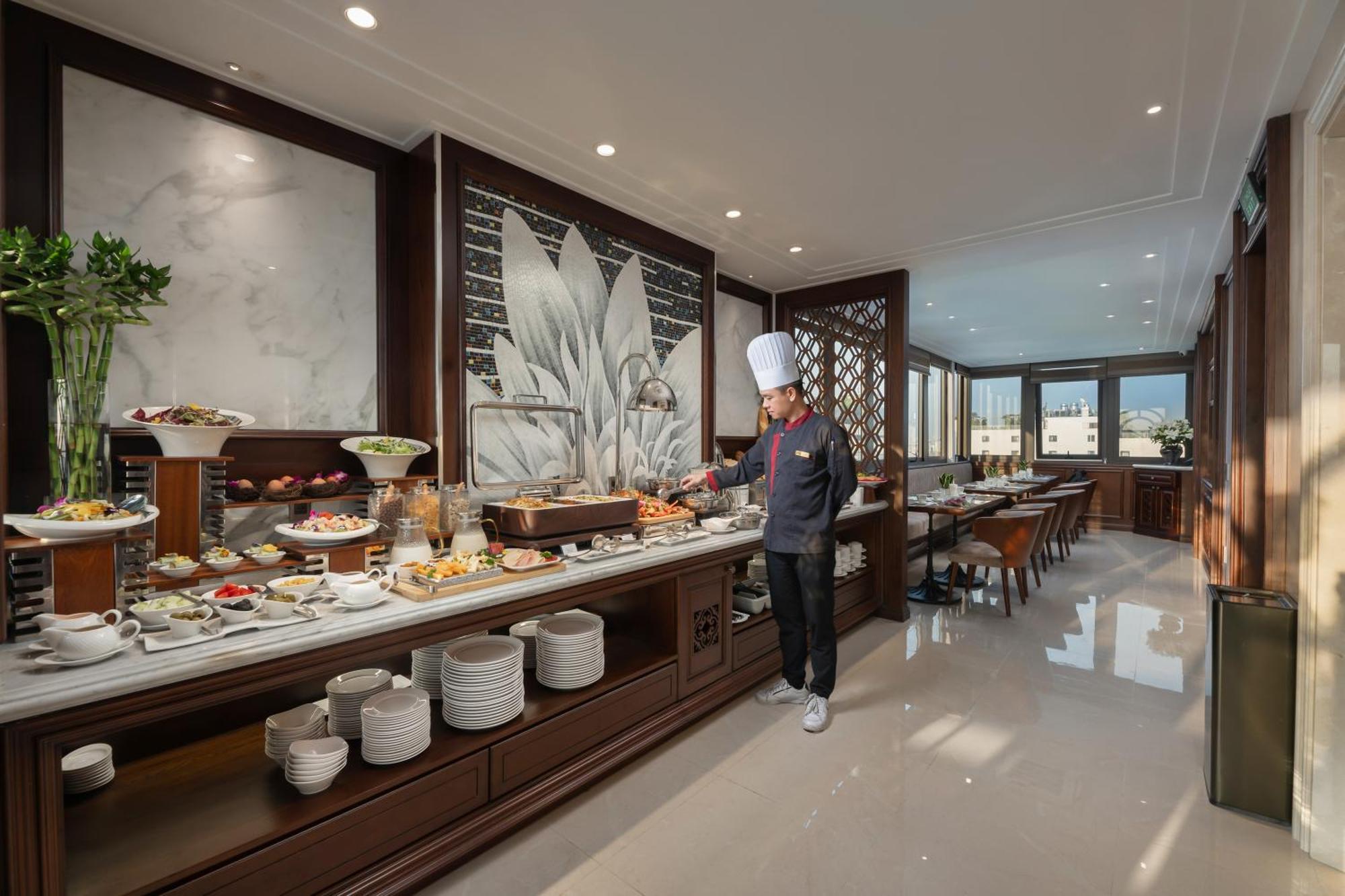 The Q Boutique Hotel Hanoi Exteriör bild